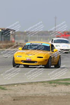 media/Oct-25-2025-CalClub SCCA (Sat) [[34c778dfbe]]/Group 4/Qualifying/